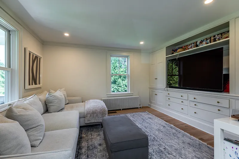 135 Wykeham Road Photo 19