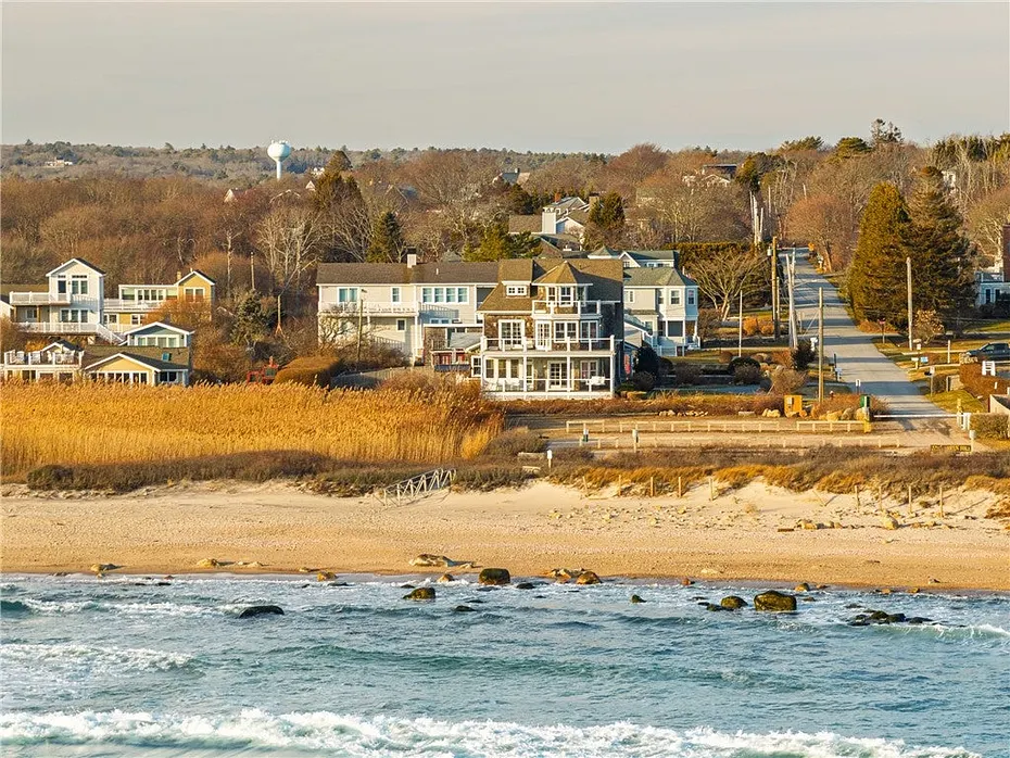 37 Coast Guard Avenue Photo 39