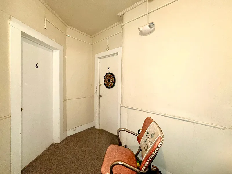 17 Adams St Photo 15