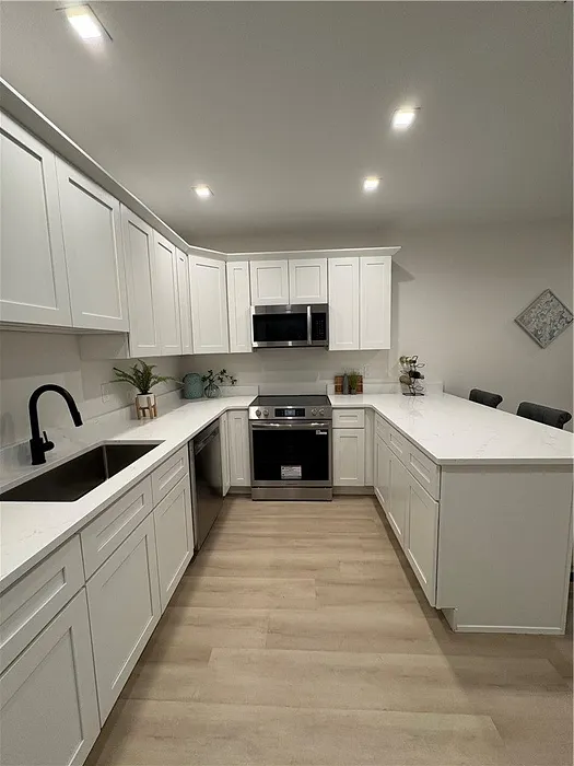 50 Murray Street Photo 1