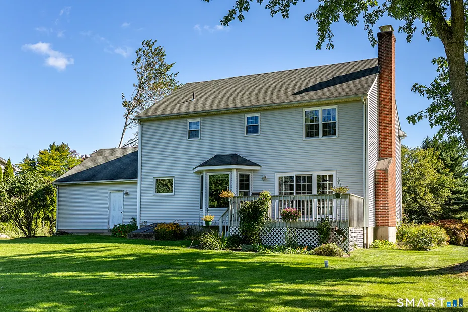 240 Beach Street Photo 4