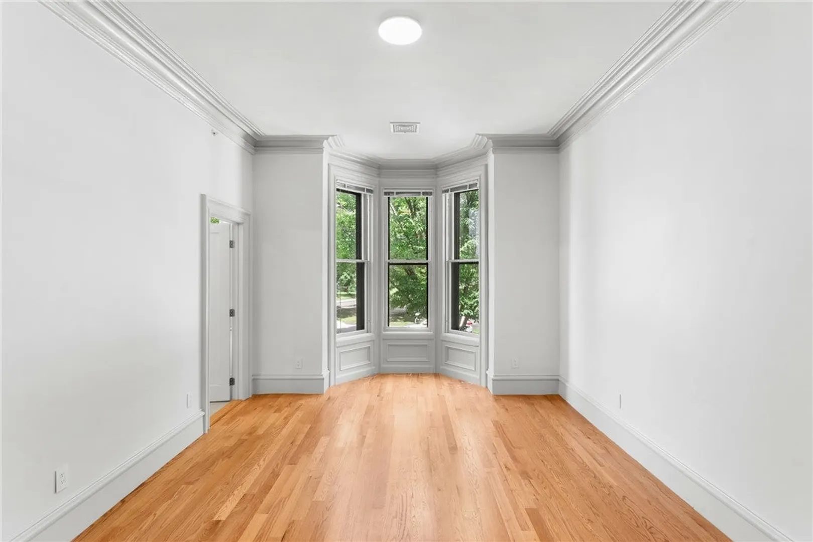 31 Parade Street  #201 Photo 8