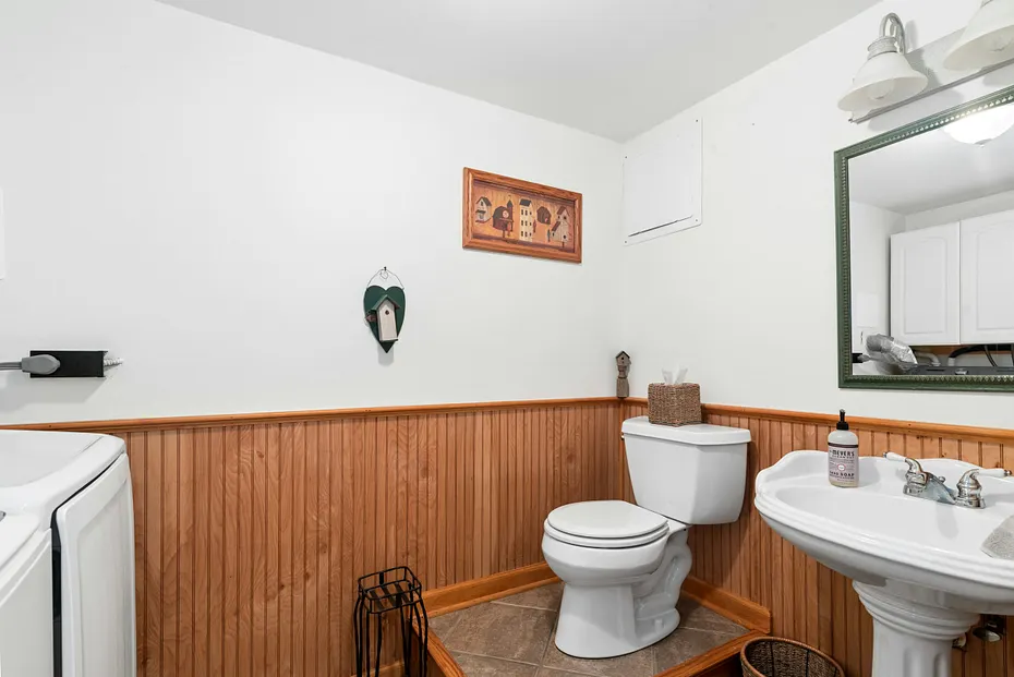 35 Aspen Ledges Road Photo 19