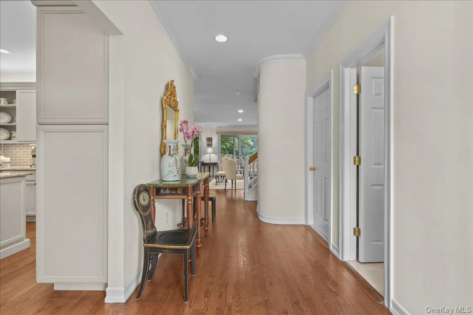 18 Brookview Drive Photo 2