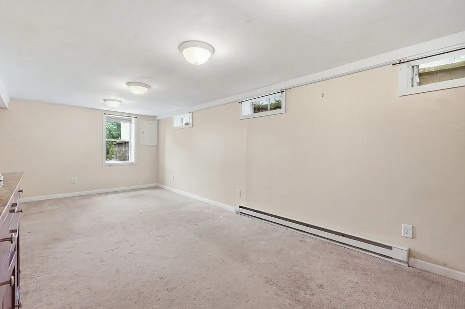 31 Sunset Terrace Photo 24