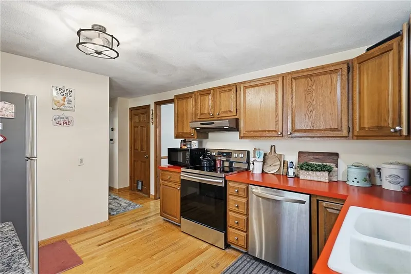 5675 Flat River Road Photo 14