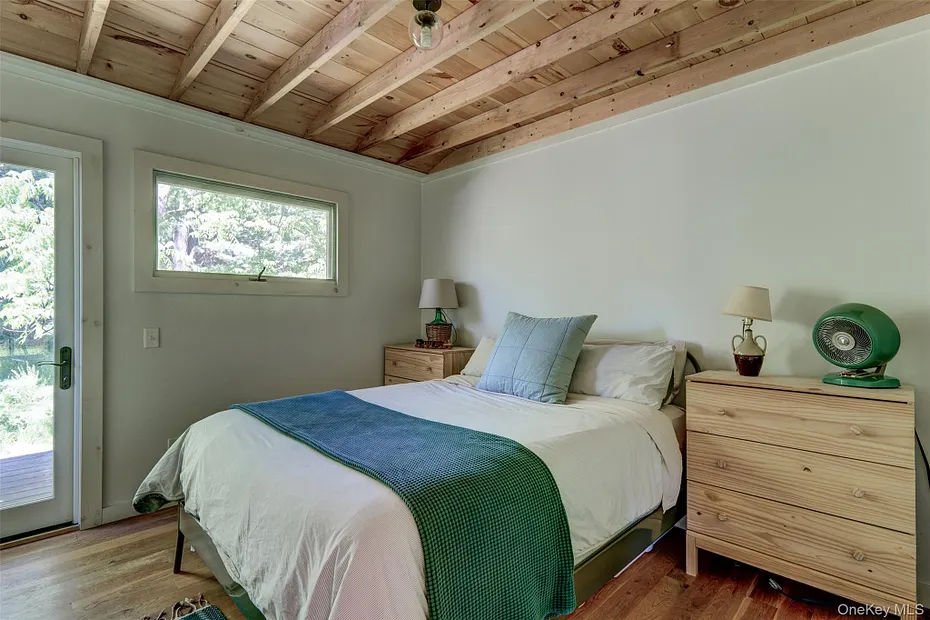 399 Delaware Drive Photo 20