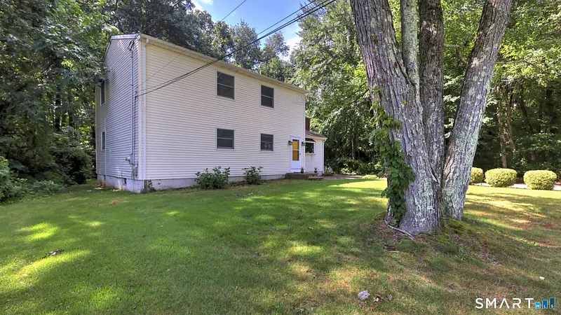 22 Central Avenue Photo 4