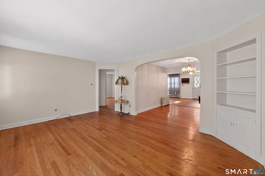 60 Gilbert Avenue Photo 10