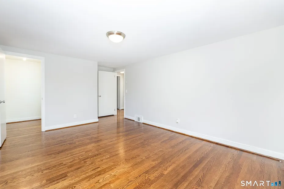 170 Brunswick Avenue Photo 20