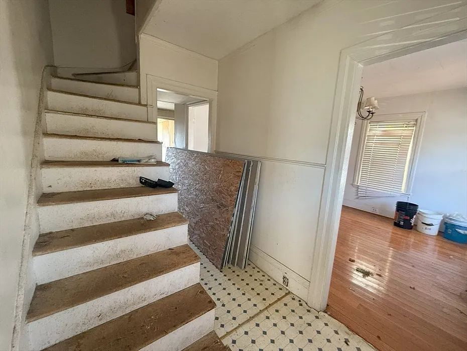 37 Plantation St Photo 16