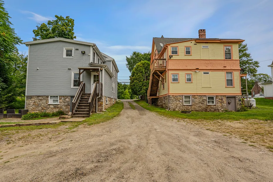 23 Plains Road Photo 36