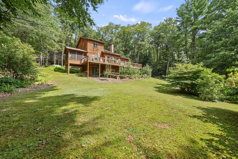 91 William Holmes Rd Photo 1