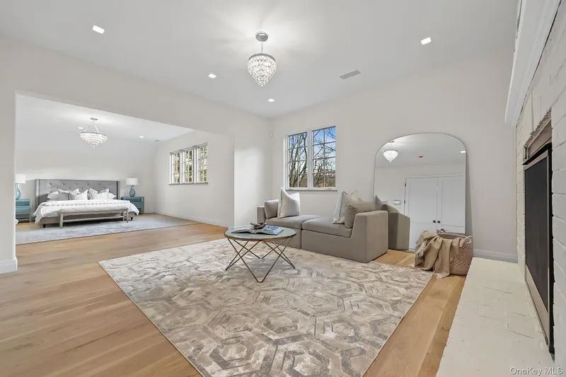 2 Barry Court Photo 16