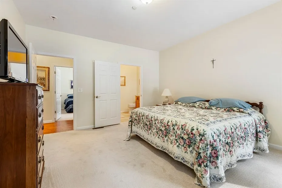 631 East St  #L101 Photo 20