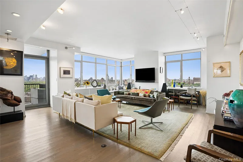 1485 5th Avenue  #26D Photo 4