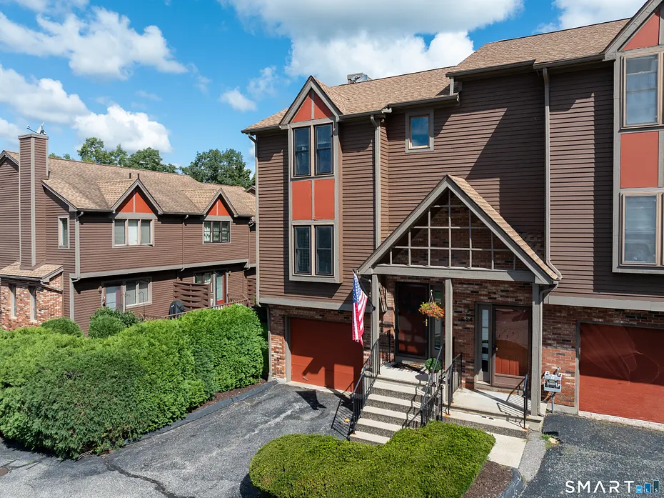 213 West Town Street  #E23 Photo 4