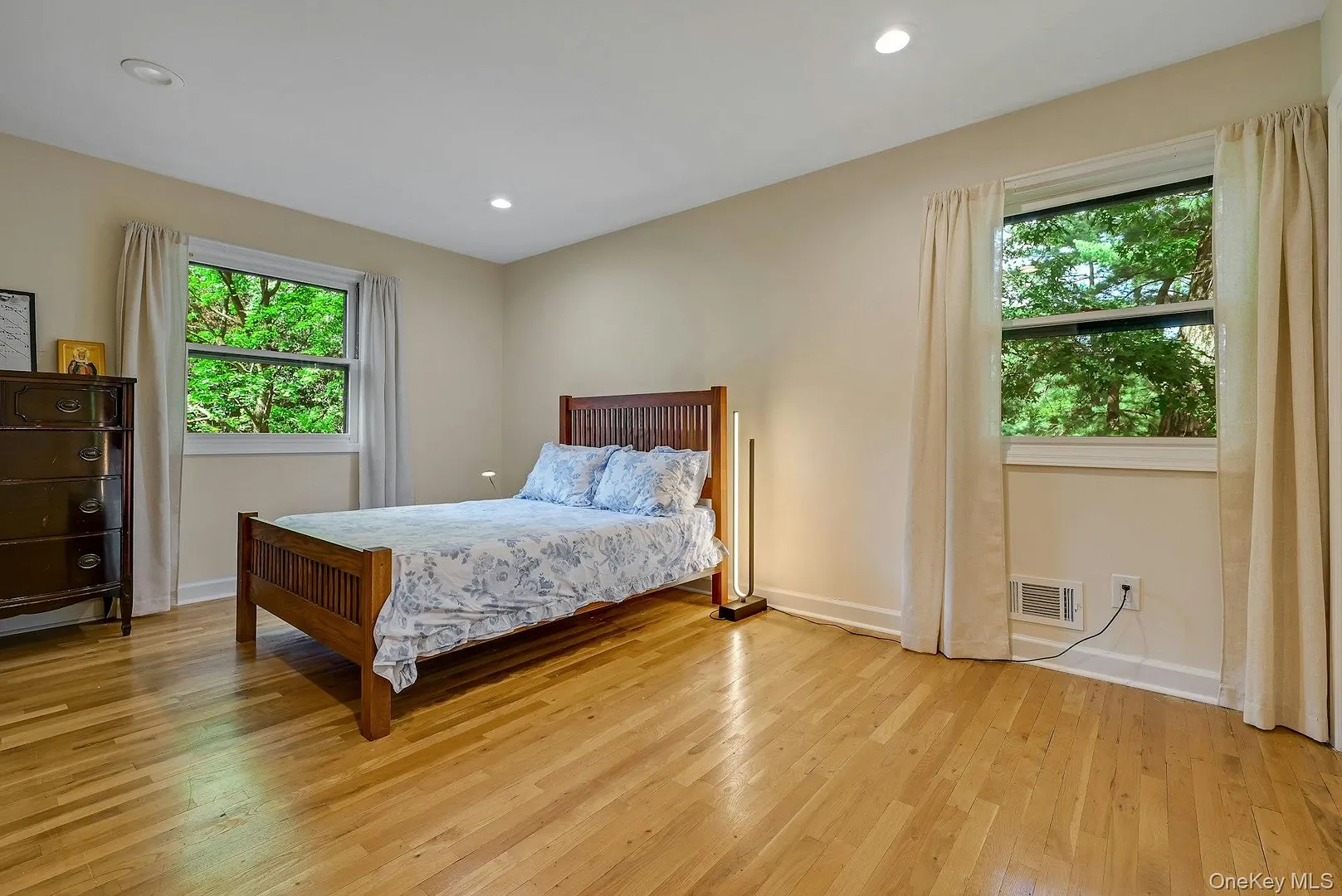 19 York Drive Photo 29
