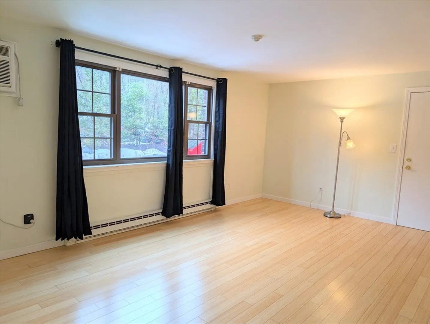 15 Spencer  #24E Photo 2