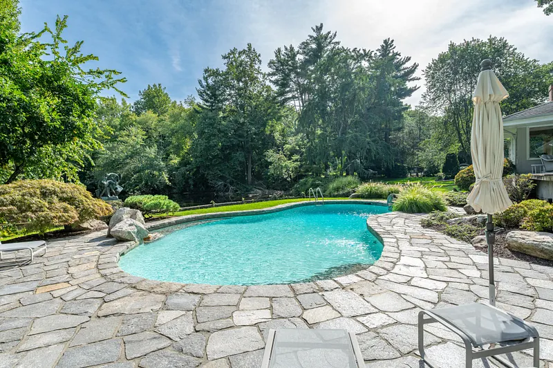 132 Blueberry Drive Photo 32