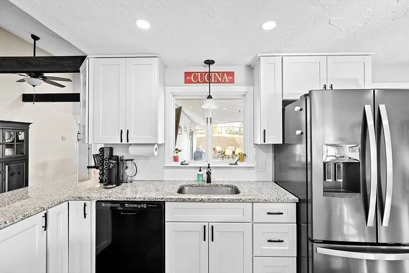 34 Inman Rd Photo 11