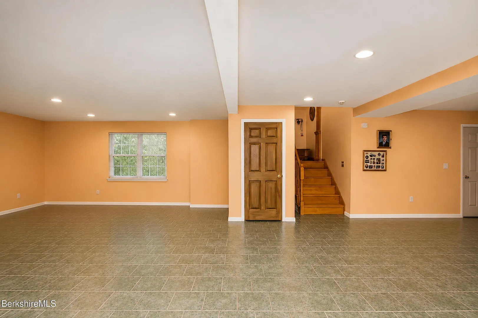 120 N Hoosac Rd Photo 21