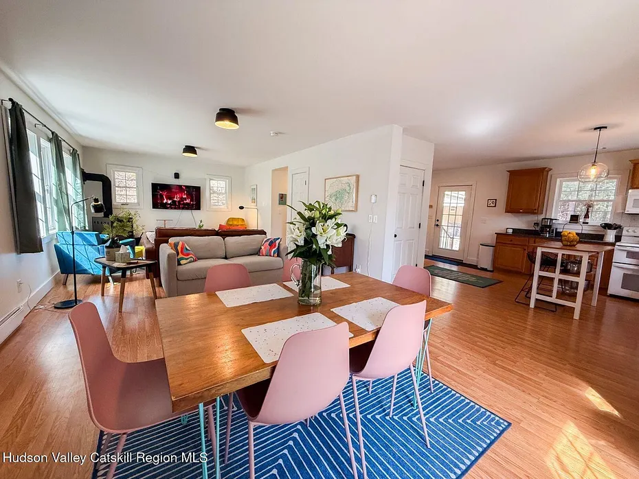 2211 W Hubbell Hill Road Photo 17