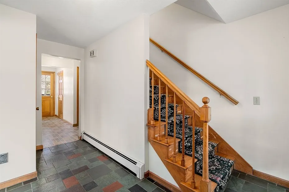 33 Brunnell Dr Photo 16