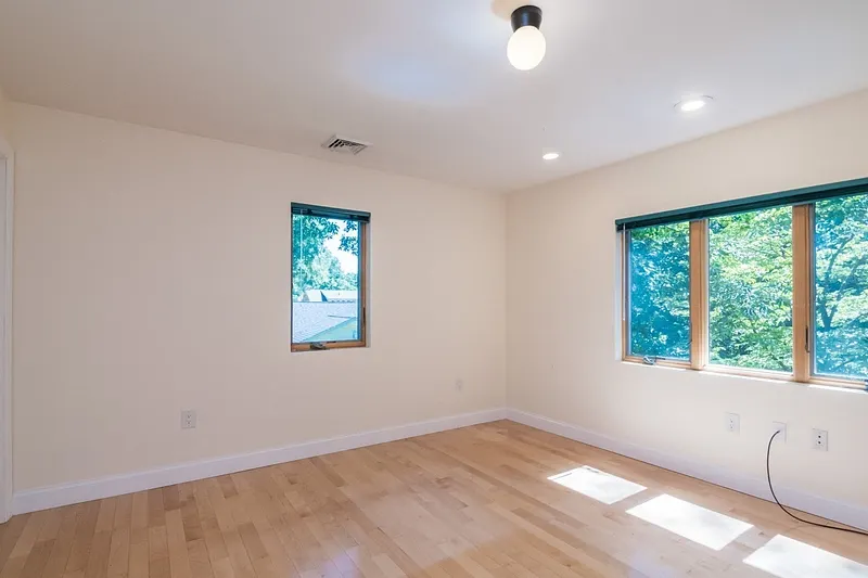 62 Fairview Ave Photo 22
