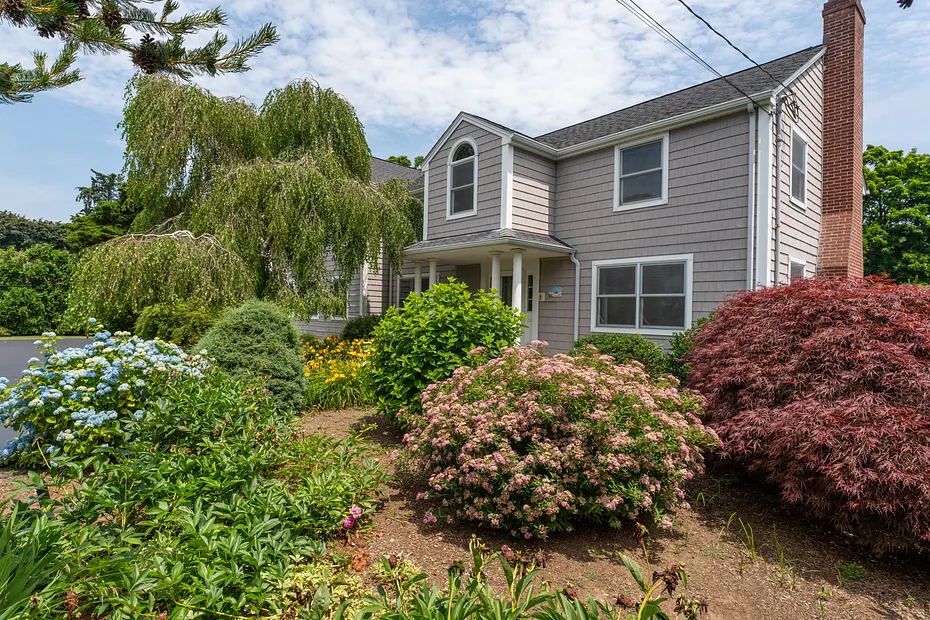 17 Barberry Lane Photo 3