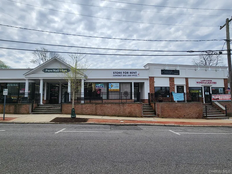 24 Jagger Lane  #B Photo 1
