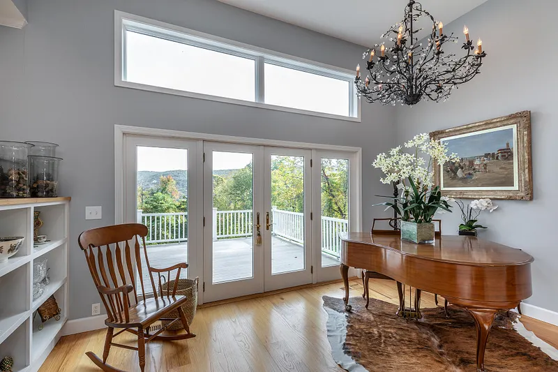 168 Cobble Road Photo 22