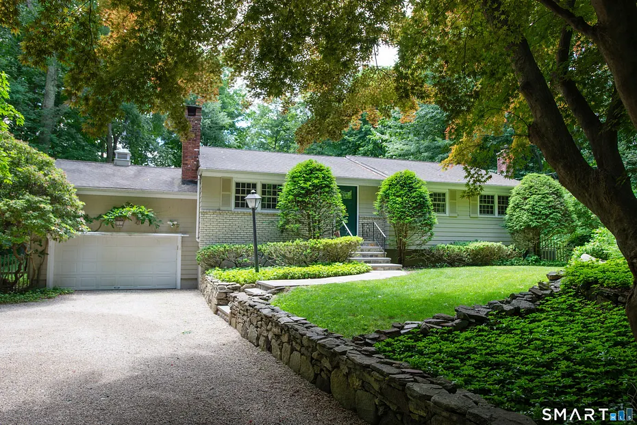 128 Florida Hill Road Photo 2