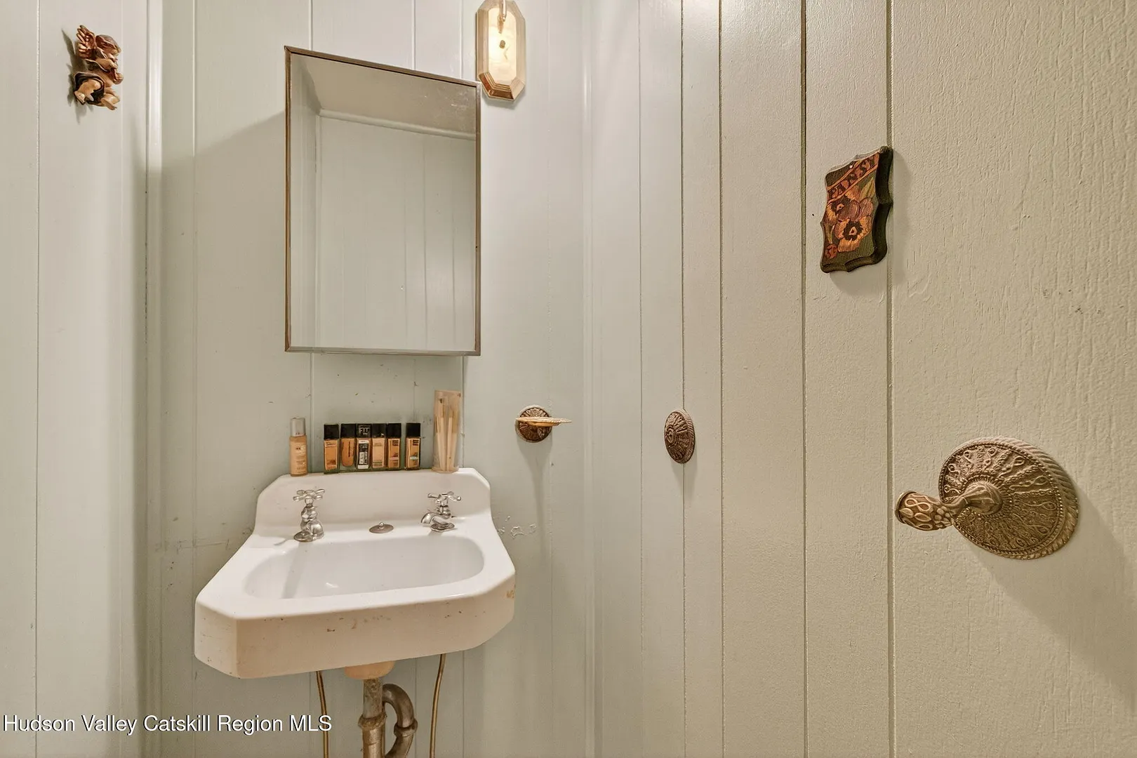 251 Jefferson Heights Photo 13
