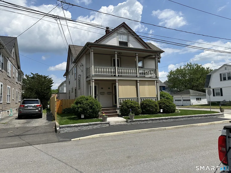 76 Lorenzo Street Photo 1