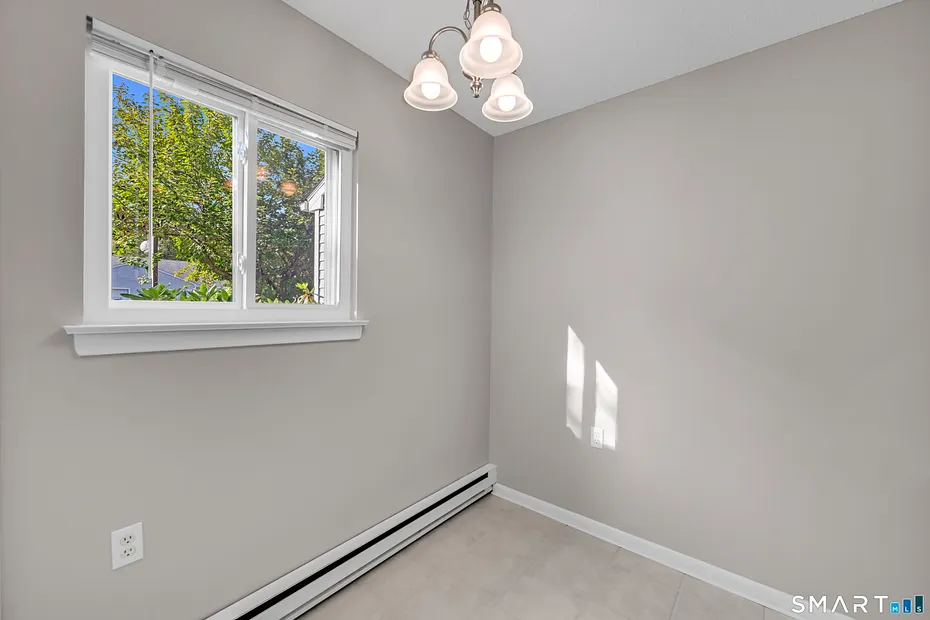 10 Knoll Lane #10 Photo 4