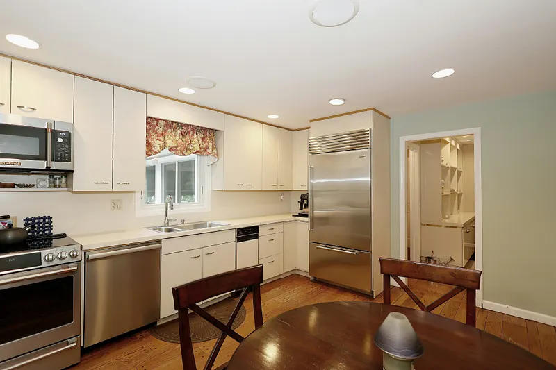 47 Fox Run Road Photo 13