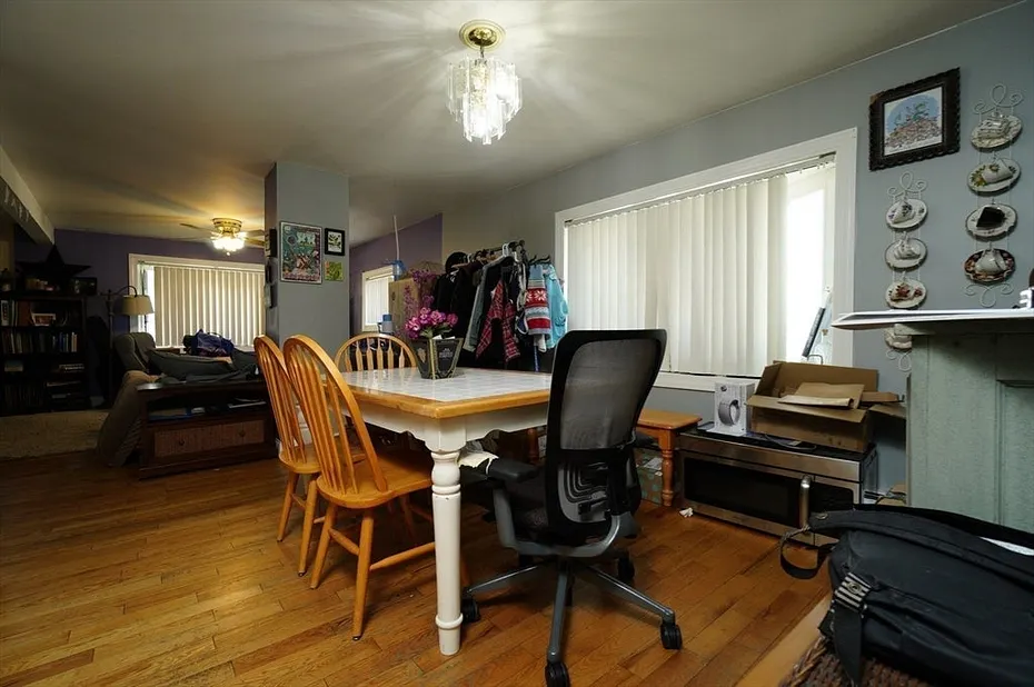 31 Floyd St Photo 9