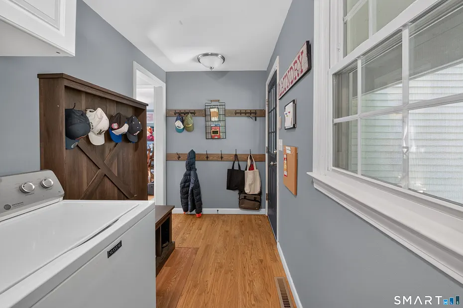 87 Chevas Road Photo 12