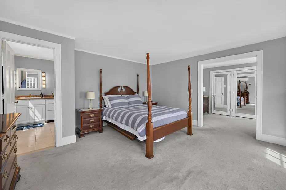 39 Glenwood Avenue Photo 22