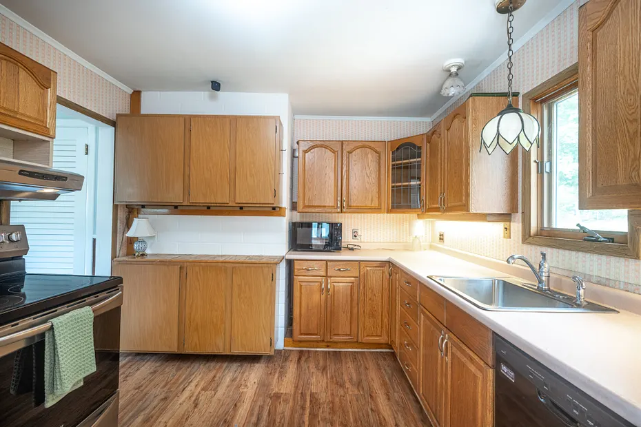 61 Soundview Avenue Photo 10