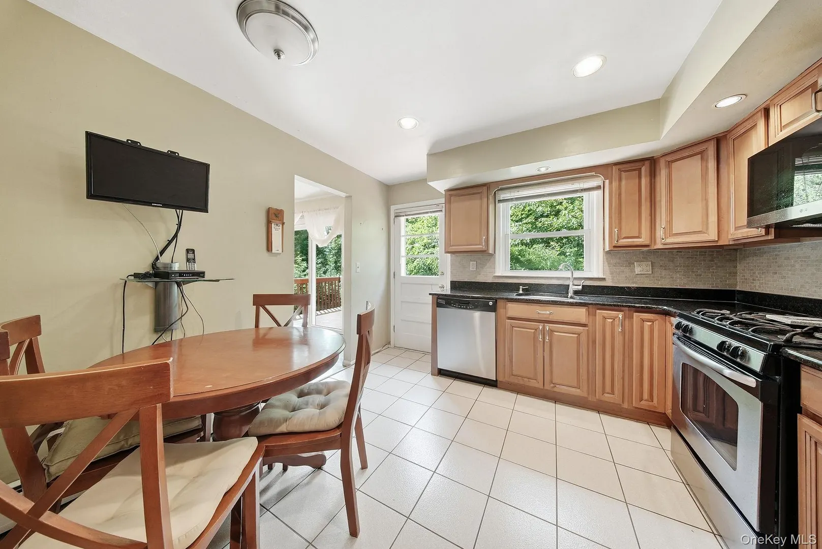 177 New Hempstead Road Photo 15