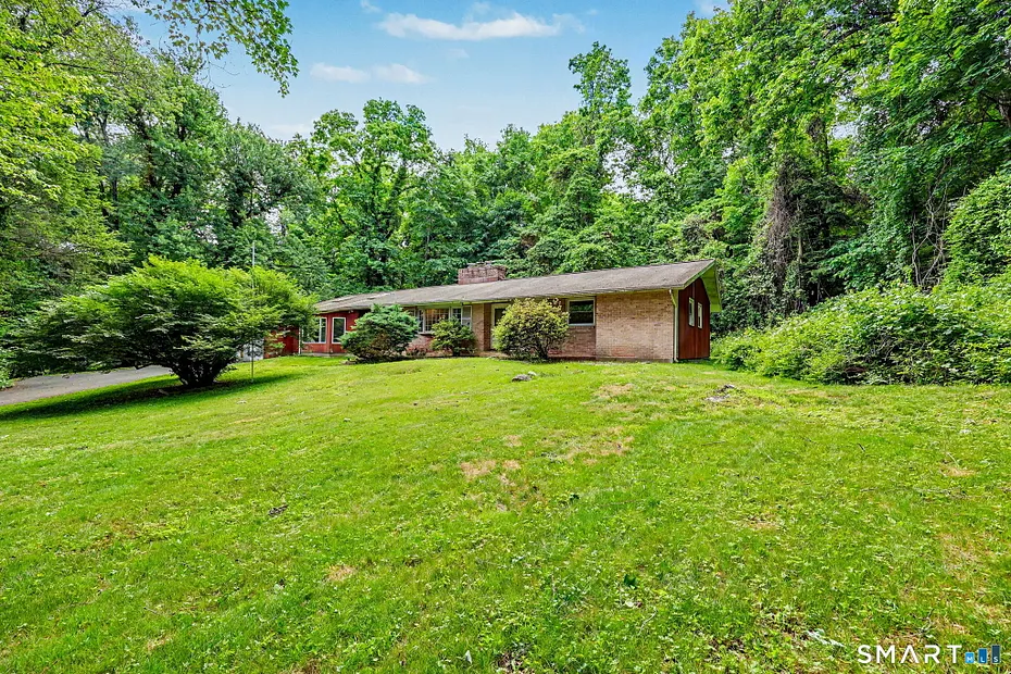 5 Green Hill Road Photo 2