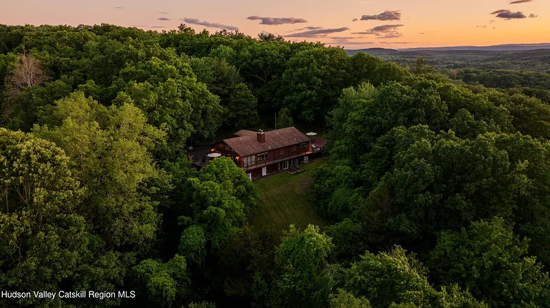 322 Schultz Lane Photo 1