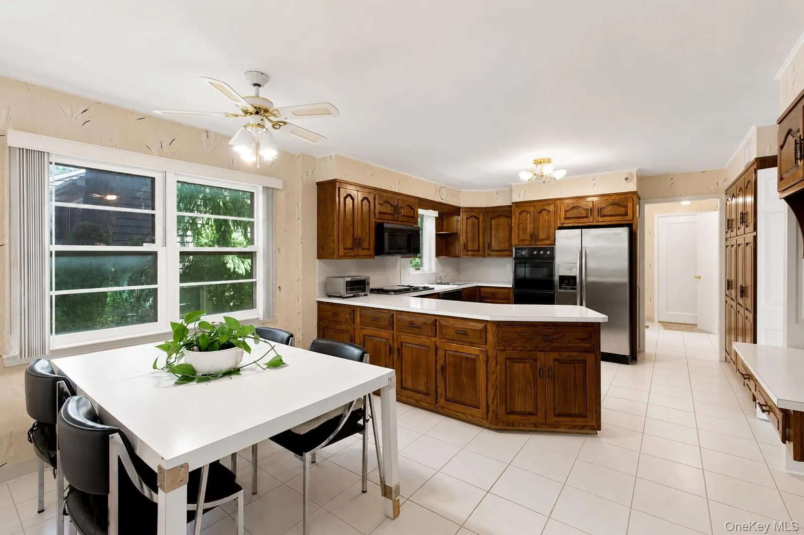 9 Parkfield Road Photo 13