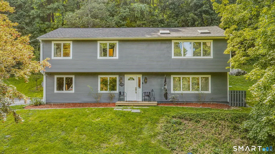 48 Putnam Park Road Photo 2