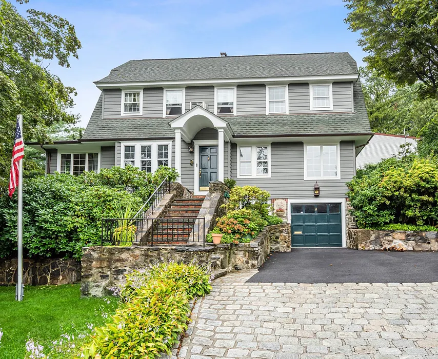 9 Lynwood Road Photo 1