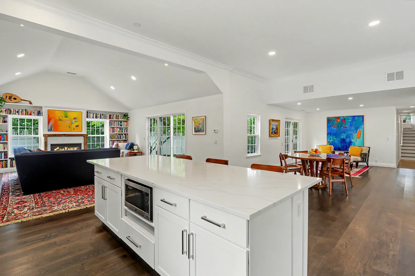 2 Evergreen Avenue Photo 10