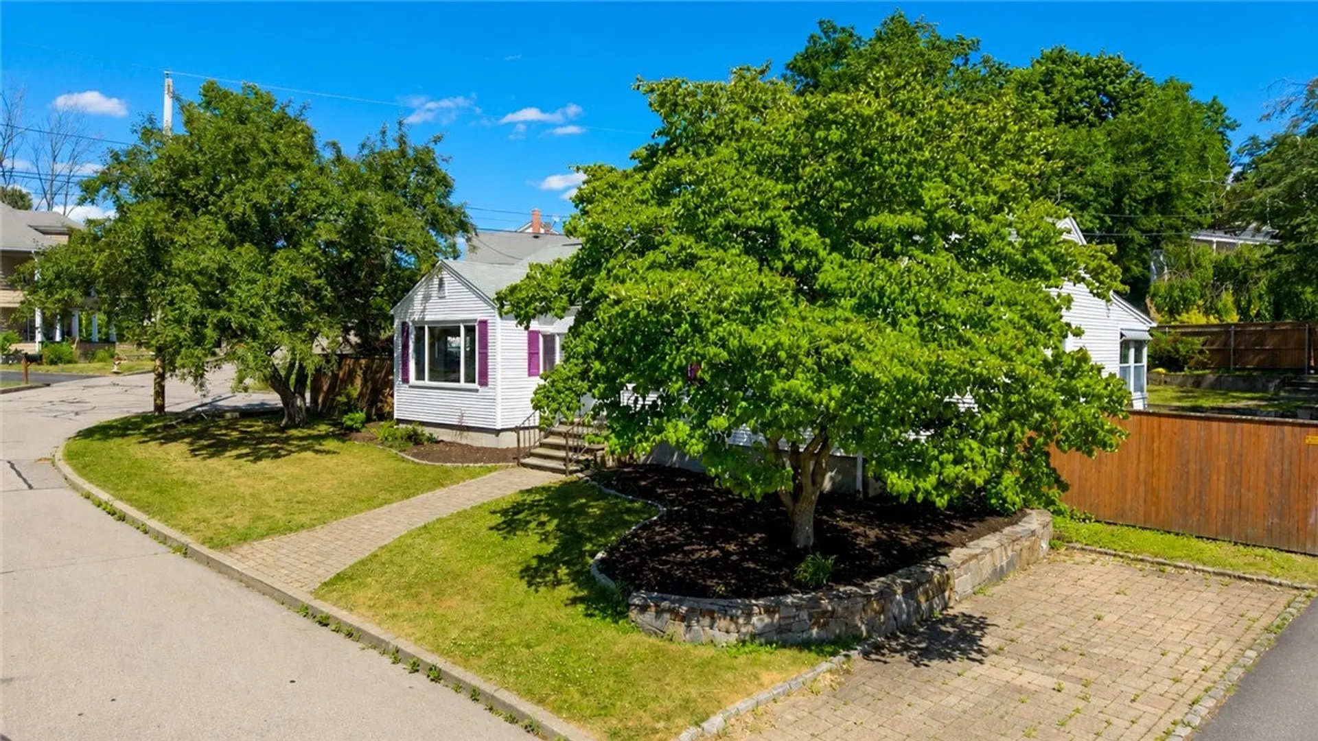 118 Summit Avenue Photo 36