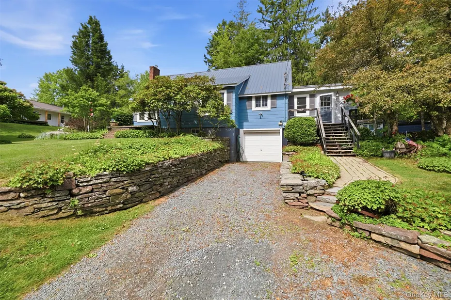 115 Cold Spring Road Photo 3